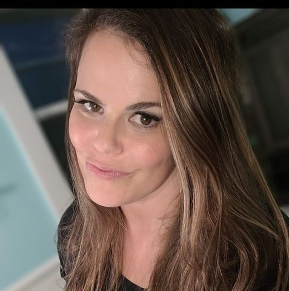 Meet your Posher, Alicia